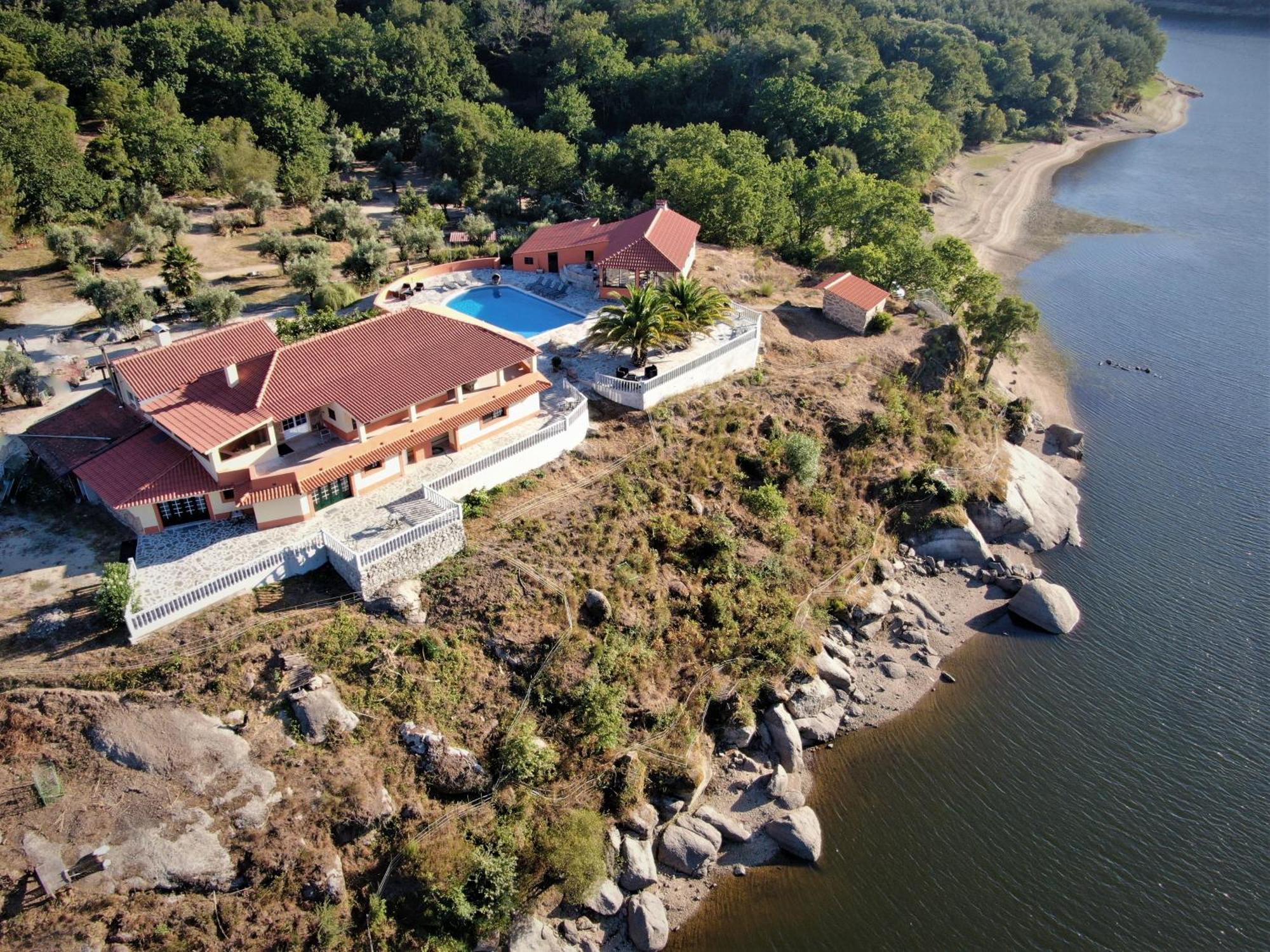 Encontro No Rio Bed & Breakfast Povoa de Midoes Exterior photo