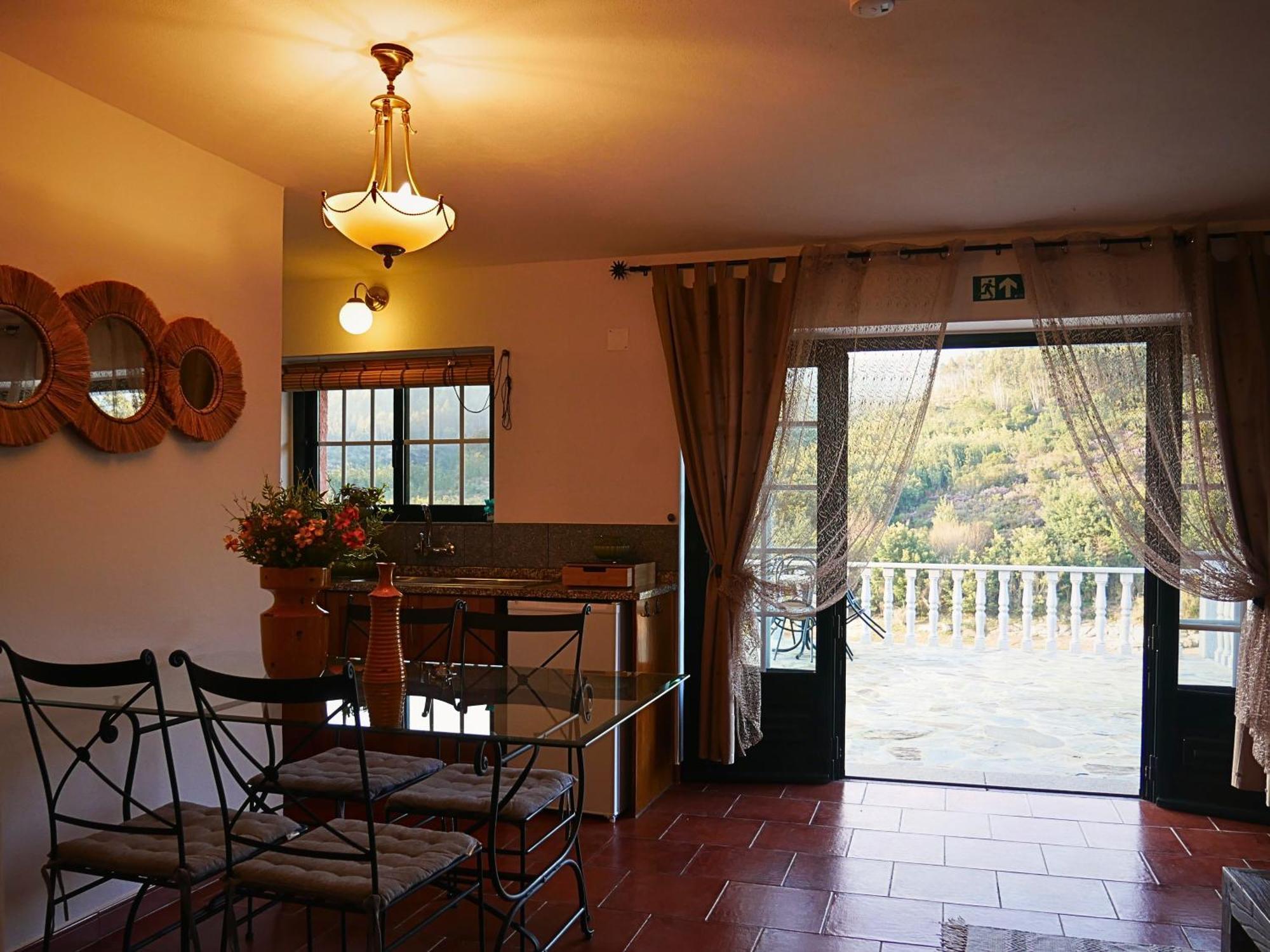 Encontro No Rio Bed & Breakfast Povoa de Midoes Room photo